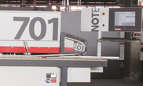 T-EB 701 KENAR BANTLAMA MAKİNESİ